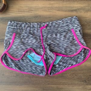 Athleta kata swim shorts  L